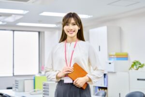 行政窓口での申請受付・案内スタッフ｜月8日程度シフト制│扶養内・Wワーク可